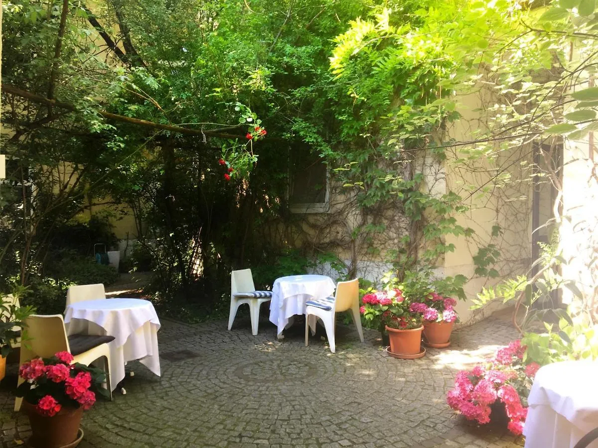 Bed & Breakfast Kindl 'S Low Budget Vienna